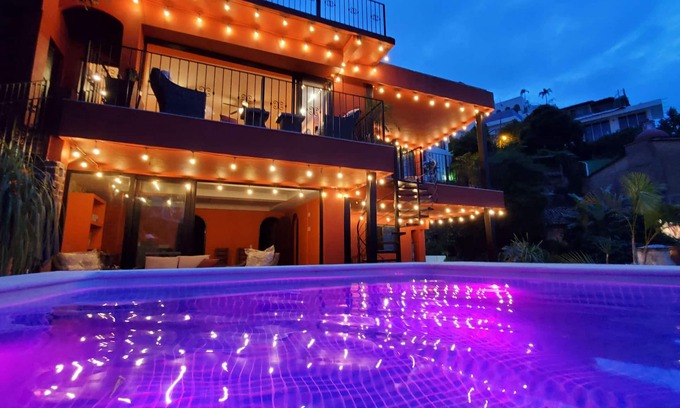 Cerro Villa | Villa Amistad (The entire place) - Unas vacaciones en una villa del tamaño perfecto para usted