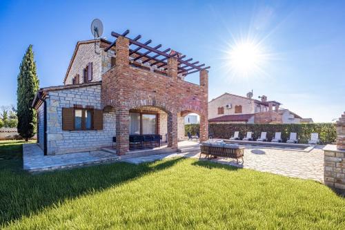 Butkovici Villa | Villa Ana Paradiz for 8 people in Central Istria with private pool & pet friendly