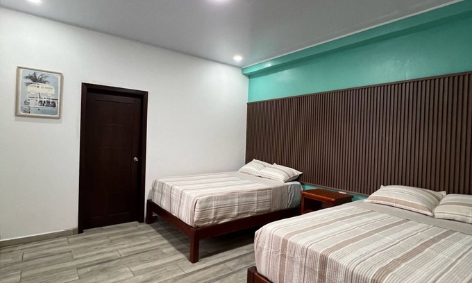 Corozal Villa | Villa Anabella-Beachfront Luxury Retreat, Casa de playa frente al mar