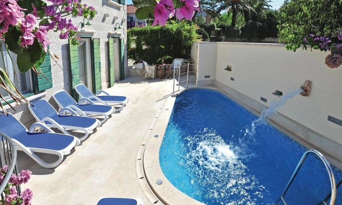 Mirce Casa | Villa exclusiva con piscina ANGELO