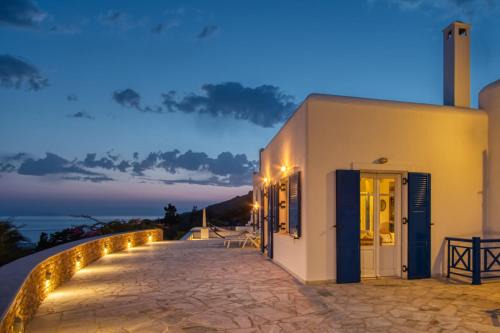 Finikas Casa | Villa Annita, with extraordinary view near the sea