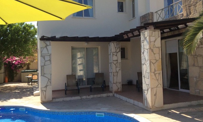 Kouklia Villa | Villa Afrodita en ubicación histórica, 3 dormitorios, hermoso paisaje tranquilo