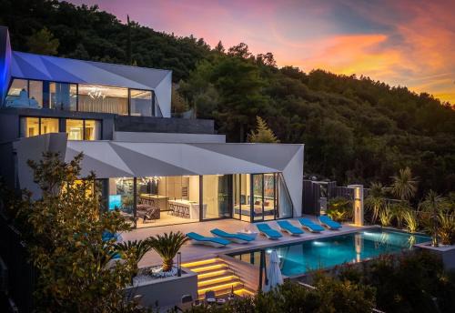 Zrnovo Villa | Villa Aqua Majestic Diamond Sumptuous 5 Bedroom Villa Magnificent Adriatic Seaviews Korcula