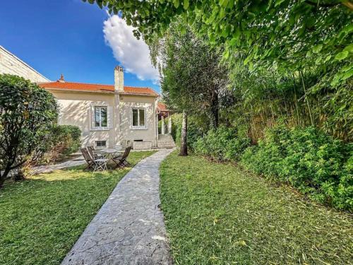 Bobigny Casa | Villa arborée aux Portes de Paris