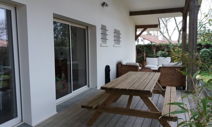 Leon Casa | Villa Arlande, near the lake and downtown Léon, furnished 3 *.