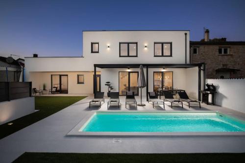Loborika Villa | Villa Artis by IstriaLux