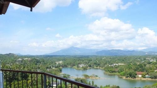 Tennekumbura Casa | Villa Arunalu Kandy
