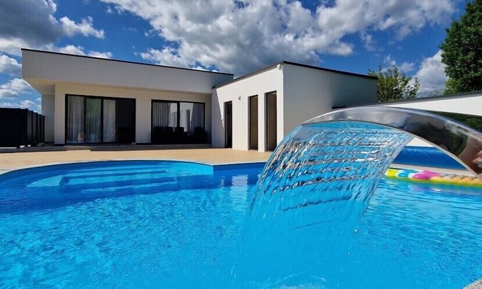 Mali Radic Casa | Villa AS in Bihać, Bosnia and Herzegovina