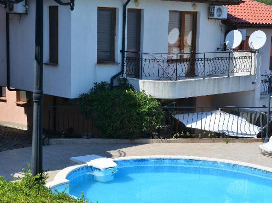 Primorsko Casa | Villa Aspen Guest House