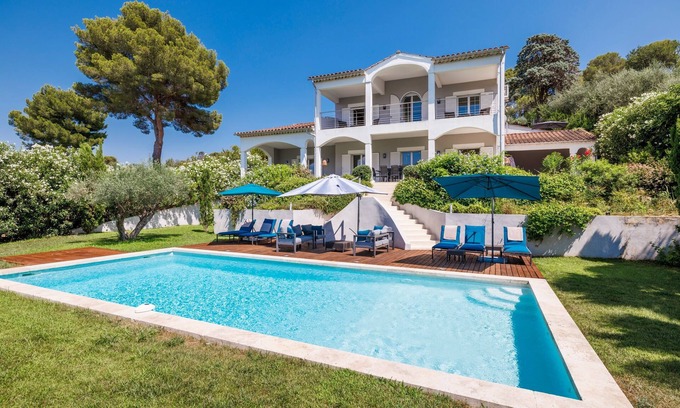 Les Baraques Villa | Villa Athéna - Villa d'exception vue montagne