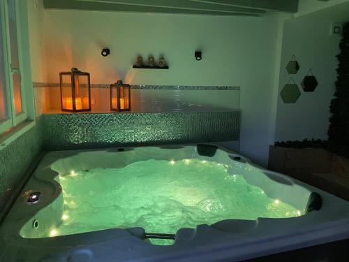 Arcueil Villa | Villa avec maxi Jacuzzi à côté de maison des examens