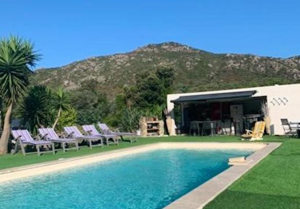 Saint-Florent Villa | Villa avec piscine à Saint-Florent - 350 m² vue mer et montagne