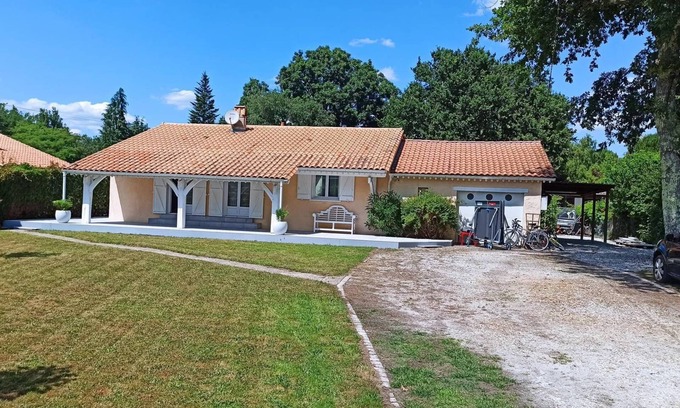 Salles Casa | Villa avec terrasse et piscine privée