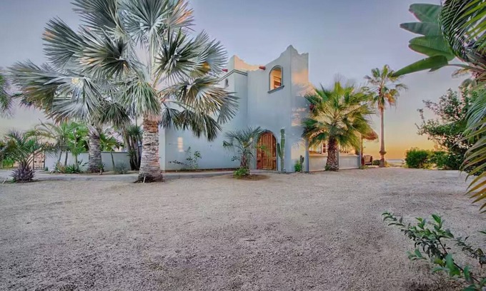 Todos Santos Villa | Villa Azul - Unique Hacienda with Full Ocean Views
