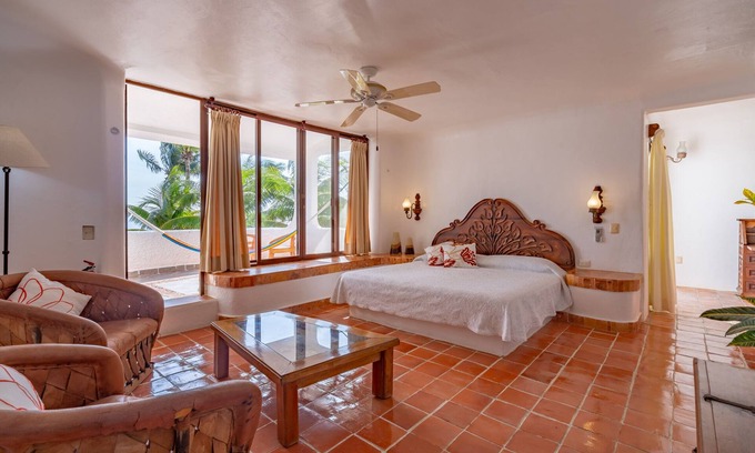 Akumal Villa | Villa Balam Ek, Hermosa casa frente al mar en el Mar Caribe!