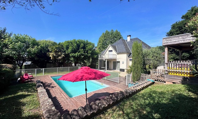 Brive-la-Gaillarde Villa | Villa Bardon - Design - Centre-ville - Piscine