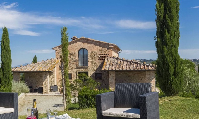 Lajatico Villa | Villa Barn in Lajatico Pisa