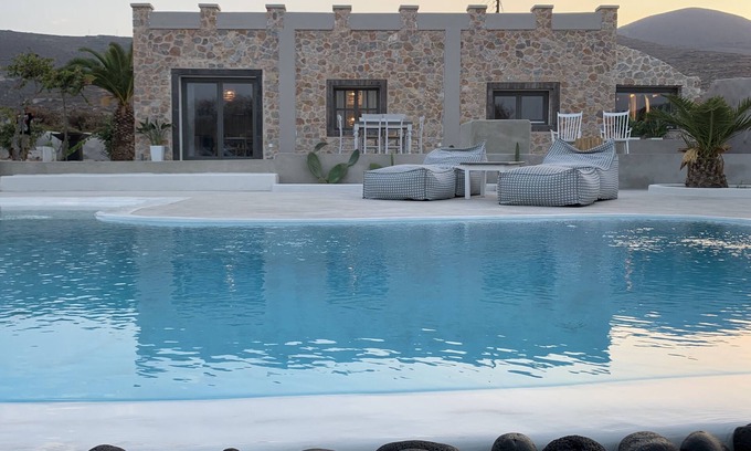 Kamari Villa | Villa Beltramo