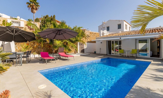 Calpe Villa | Villa "Bennu - Lujo Y Confort" cerca de la playa con piscina privada y Wi-Fi