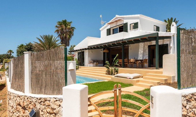 Binisafua Villa | Villa 'Binimadi' con vistas al mar, Wi-Fi y aire acondicionado