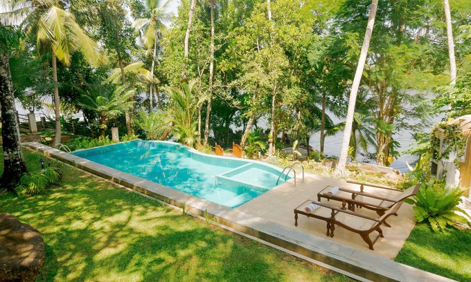Ambalangoda Hotel | Villa Birdlake