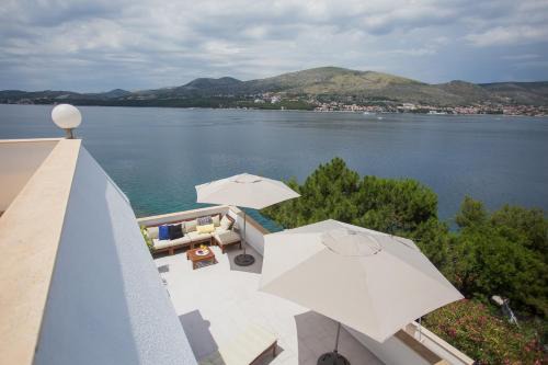 Okrug Donji Casa | Villa Blanka