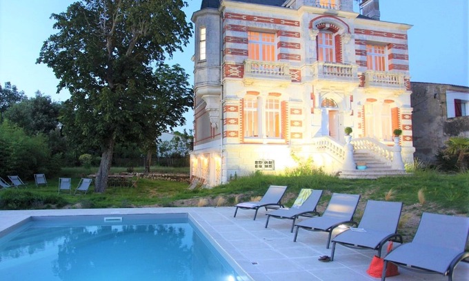 Pontaillac Villa | Villa Bord de Mer, 200m Plage, 10 Chambres