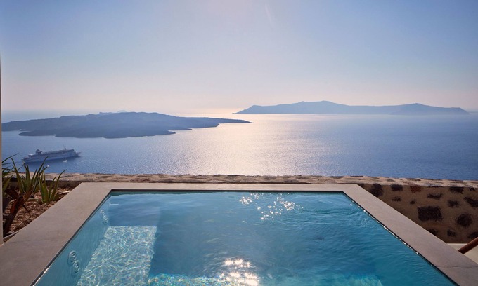 Fira Hotel | Villa Bordeaux