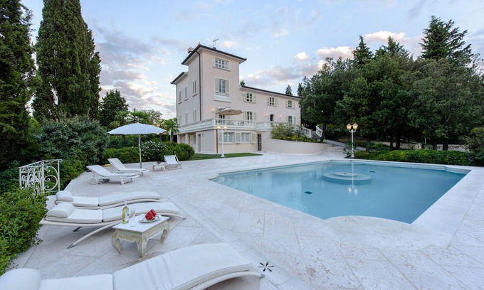 Montespertoli Villa | Botinaccio villa con piscina