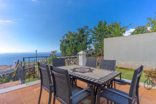 Sao Goncalo Villa | Villa Bougainvillea Palheiro Village by HR Madeira