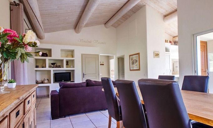 Saint-Maurice-dʼArdeche Villa | Villa-Clásico-Baño con bañera-Vista al campo
