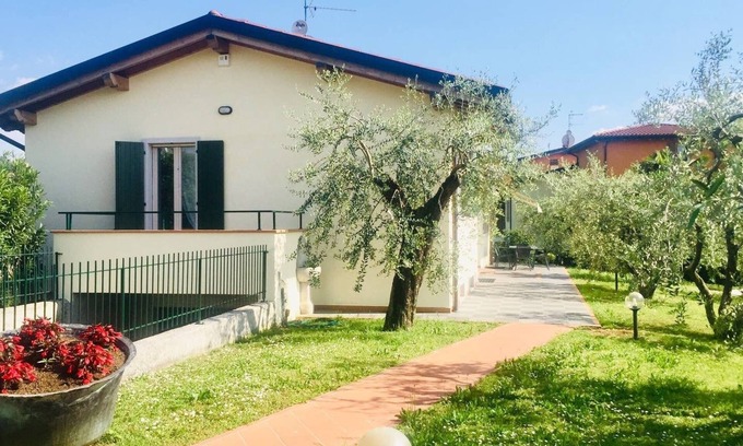 Cisano Villa | Villa "Cà Olea" 140 mq en el campo a solo 100 mtr de la orilla del lago