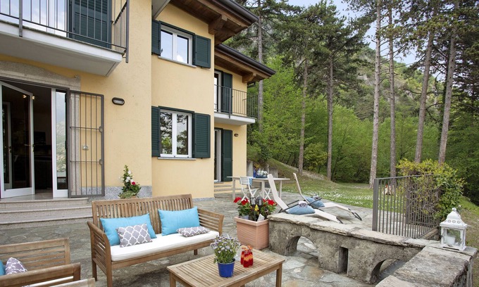 Oliveto Lario Villa | Villa "Ca Verda mi Bellagio" con vistas al lago, Wi-Fi, terraza y jardín; aparcamiento disponible