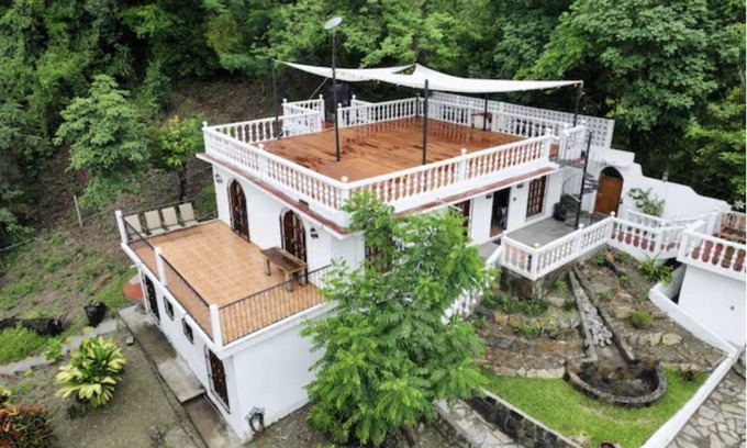 Tilaco Casa | Villa Café y Arte - Xilitla Rainforest Experience
