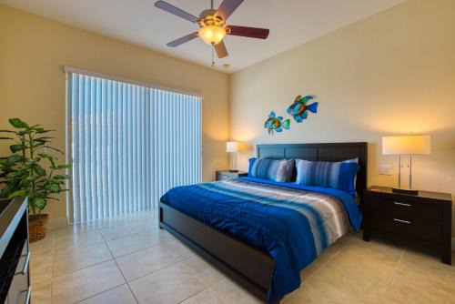 Caloosahatchee Villa | VILLA CALLA - 3 BEDS - 4,5 BATHS - 6 GUESTS - GULF ACCESS & POOL/SPA - INCL.10% OFF BOAT RENTAL