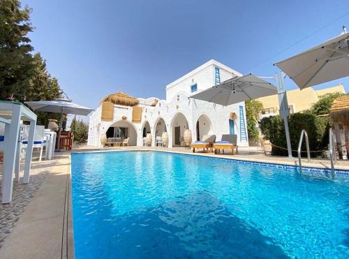Aghir Cama Y Desayuno | Villa Calma - Vue Mer