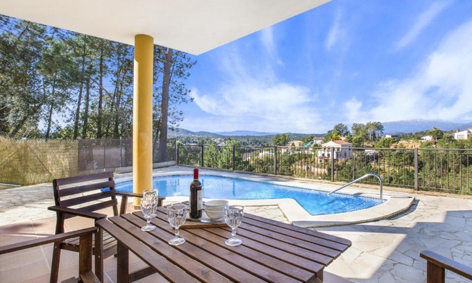 Vidreres Villa | Villa Camel - Lloret de Mar