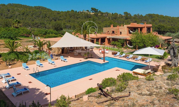 Sant Antoni de Portmany Villa | Villa 'Can Gasparo' with Private Pool, Wi-Fi and Air Conditioning