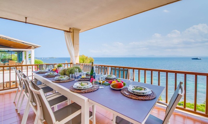 Alcanada Chalet De Esquí | Casa primera línia mar Villa Can Torrens Alcudia