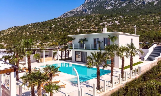 Gata Villa | Villa Caribic with 72sqm private pool, whirlpool