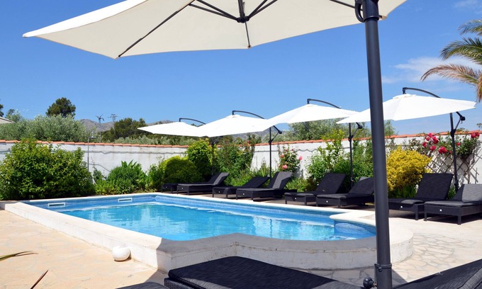 El Perello Villa | Villa Carpe Diem con seis suites, piscina privada y jardín.