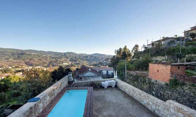 Pessegueiro do Vouga Villa | Villa 'Casa De Campo Com Vista A Montanha' con vistas a la montaña y aire acondicionado