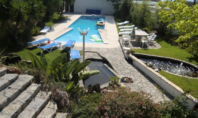 Pataias Villa | Villa "Casa de Praia perto da Nazaré" con vistas al mar, piscina y Wi-Fi