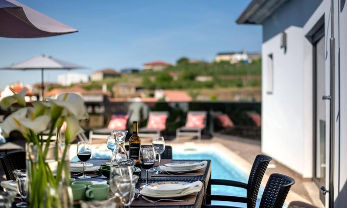 Cimbres Villa | Villa 'Casa Dona Maria - Armamar Douro' con vistas a la montaña, piscina privada y Wi-Fi
