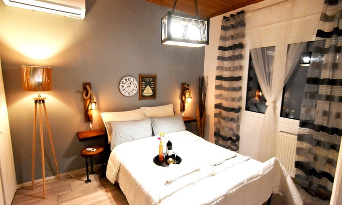 Agrilia Villa | Villa 'Casa Katina , In Lagana' con vistas a la montaña, Wi-Fi y aire acondicionado.