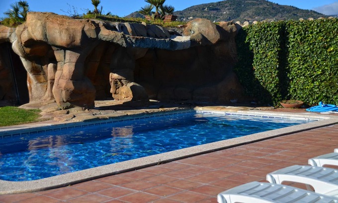 La Selva del Camp Villa | VILLA CASA LORENZANA CON PISCINA Y AMPLIO JARDÍN