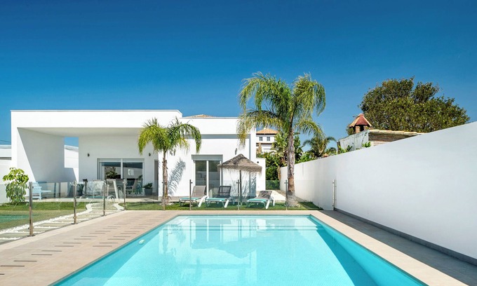 Conil de la Frontera Villa | Villa 'Casa Pepi' con piscina privada, Wi-Fi y aire acondicionado