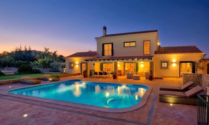 Fialho Villa | Villa 'Casa Canasta' con vistas a la montaña, piscina y aire acondicionado