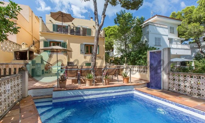 El Toro Casa | Villa Casablanca near port adriano by villasmediterranean