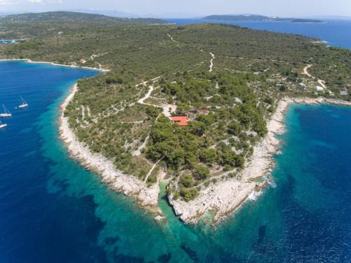 Veliki Drvenik Villa | Villa Centovi Dvori